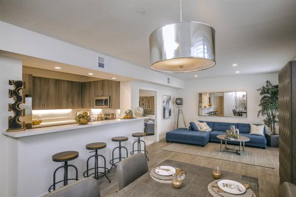 $3,999 / 2br - 1461ft2 - Storage Space, Tub/Shower, Pet Friendly, Oven (Oxnard, CA)63668270662147122