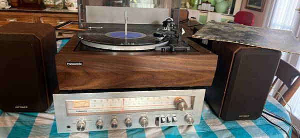 Lafayette receiver 1