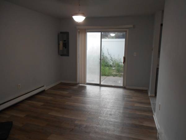 $1,700 / 3br - You Pay Rent & Electric Only (East Allentown)64010160762627123