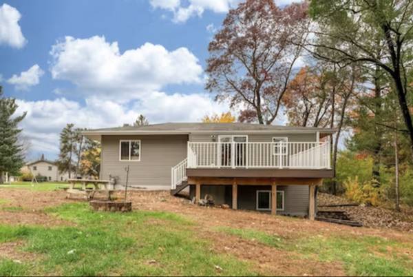 $4200.00 / 2br - Lakefront Furnished 2 BR Home All Utilities + WiFi + Cable63845960747777122