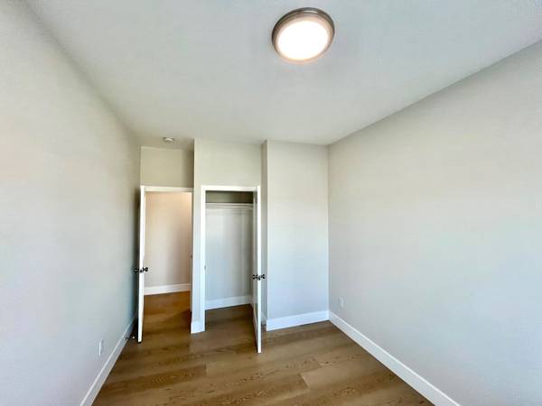 $3,900 / 2br - ESPECTACULAR PISO SUPERIOR DE 2 HABITACIONES Y 1 BAÑO TOTALMENTE RENOVADO!!! (bayview)63695896459267124
