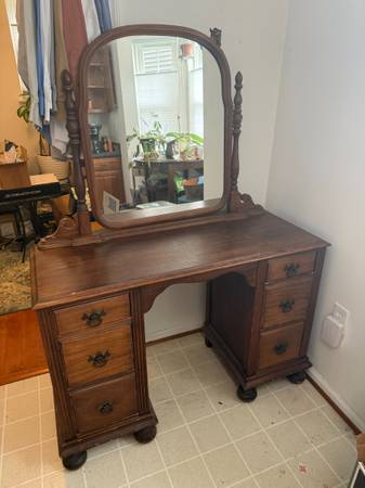 Vanity & Mirror 1