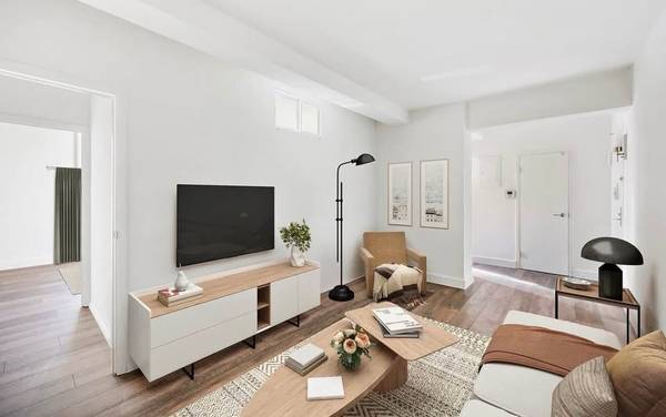$2,475 / 2br - 120ft2 - King/Queen 2Bed/1Bath,770 SQ FT For flexible move-ins in Sept! (East Village)63689899073665120
