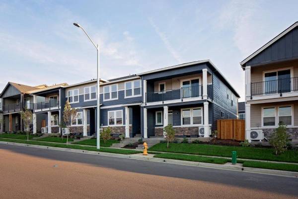 $2,780 / 3br - 1462ft2 - 15 Minutes from MHCC! Tons of parking - perfect for roommates! (Butler Creek)63672565016835123