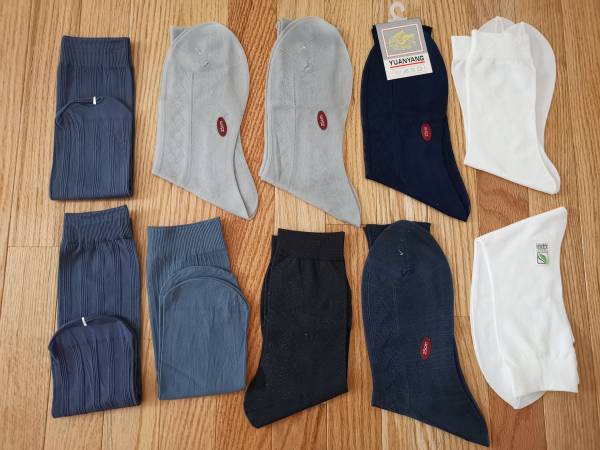 10 pairs of new men light socks 1