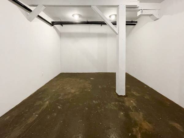 $1,050 / 262ft2 - STUDIO 002: LIMITED TIME DEAL: ONE MONTH FREE ENDS 09/30 (Brownsville)63816602391171121