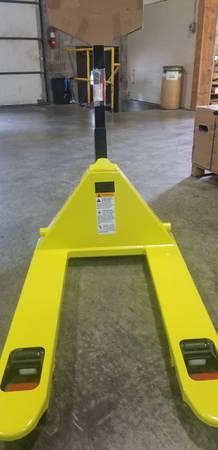 heavy duty pallet jack (NEW)  w/ 5500 lbs capacity 1