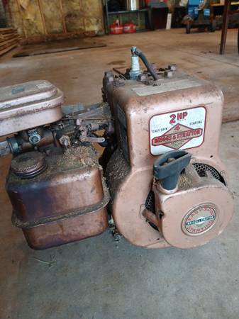 2HP Briggs & Stratton Engine 1