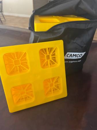 Camco leveling blocks 1