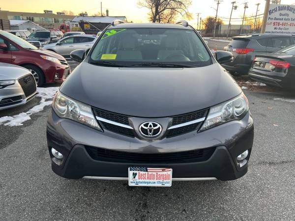 2015 TOYOTA RAV4 XLE AWD, EFICIENTE EN COMBUSTIBLE, CÁMARA DE REVERSA, ENTRADA REMOTA, POTENCIA - $16,995 (Lowell MA 978-761-5843)63615352637955122