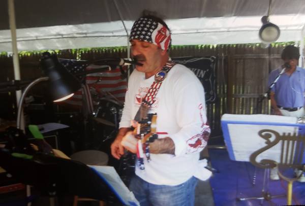 2nd Guitar/Vocal capable Available (freehold)63392198238083121