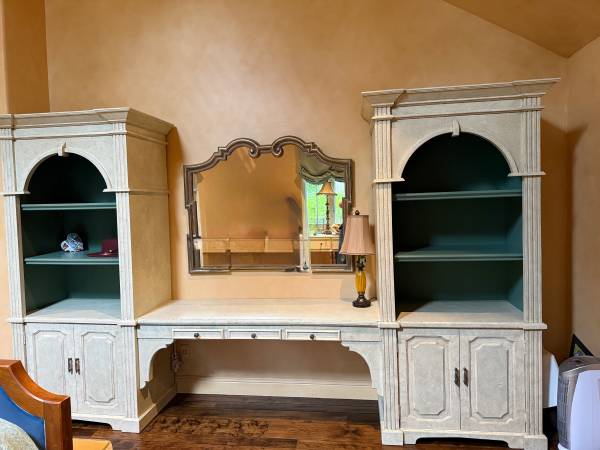 Solid wood cabinet. Excellent condition. Elegant hardware 1