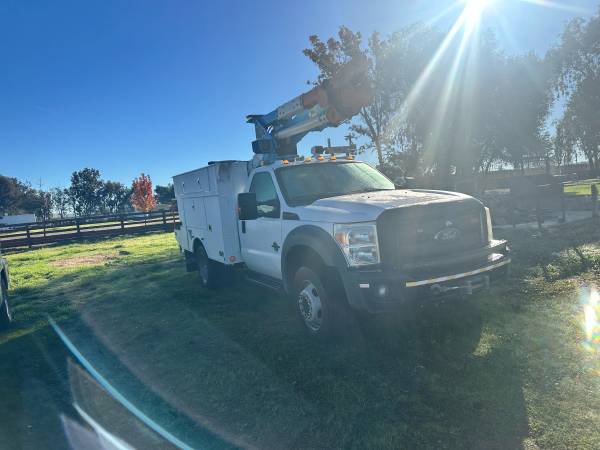 F550 Bucket Truck 1