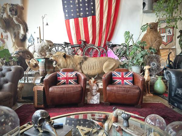 Classic Restoration Hardware Vintage Cigar Brown Leather Aviator Lounge Chairs! 1
