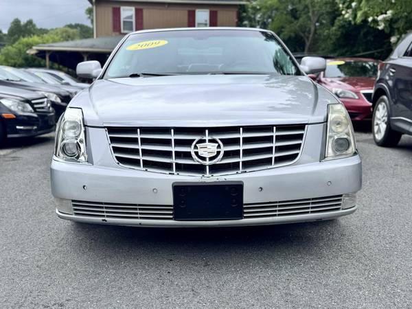 2009 Cadillac DTS Luxury I - $4,495 (B&G AUTO SALES, CHELMSFORD 978-855-8338)63615851708673121