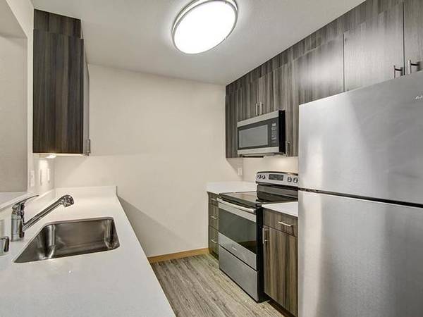 $1,847 / 2br - 882ft2 - Spacious studio, one-, and two-bedroom Homes Located Bremerton! (BREMERTON)63852483177475123
