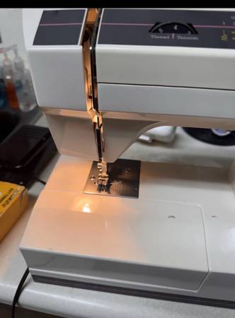 Sewing machine Parts only 1