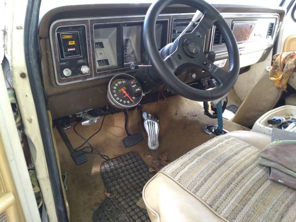 1979 FORD BRONCO - $20,000 (FRANKLIN)63438435049985124