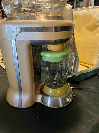 Margaritaville Frozen Concoction Maker with Case 1