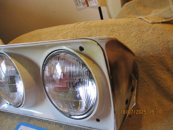 1967 oldsmobile toronado drivers passenger headlights from