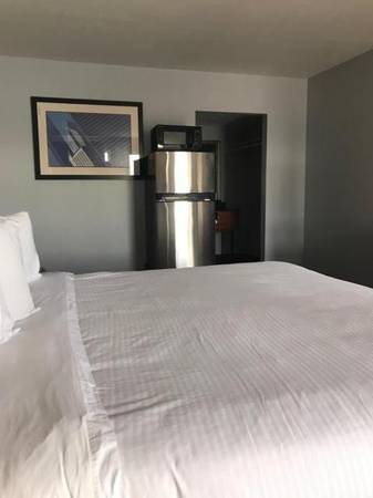$393 Daily,Weekly and monthly rates! (I  17 and Bell Rd)63623896522755122