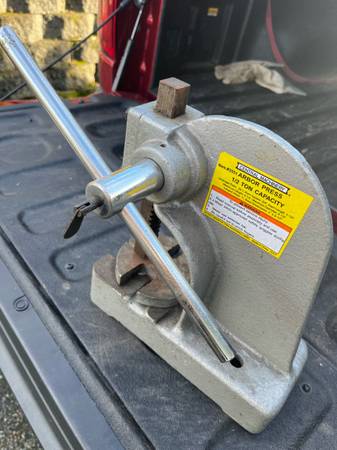 Compact arbor press 1