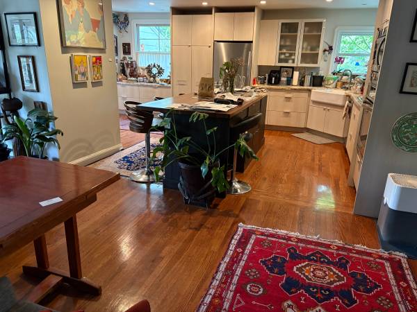 $1,400 / 2br - Fabulous room in downtown Napa Jan 1-April 1 (napa county)63908865987715123