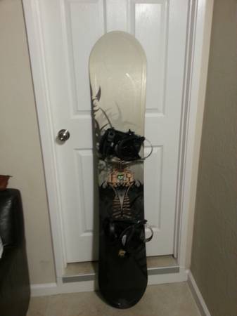Ltd 163cm Snowboard and bindings 1