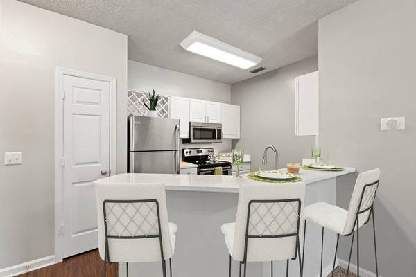 $1,499 / 1br - 656ft2 - 1bd 1ba, Breakfast Bar - select units, Pantry (7887 N Lockwood Ridge Rd , Sarasota, FL)63791154603521120