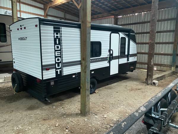 Trade nice 2022 Hideout Single axle travel trailer for trailerable hou 1