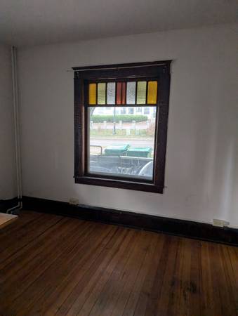 Room for rent 1