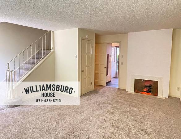 $1,410 / 2br - Gorgeous Brickwork w/ Colonial Syle 2 Bedroom Townhome (South Salem)63660461314049120