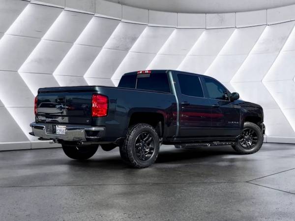 2018 Chevrolet Silverado 1500 Crew - Photo 8