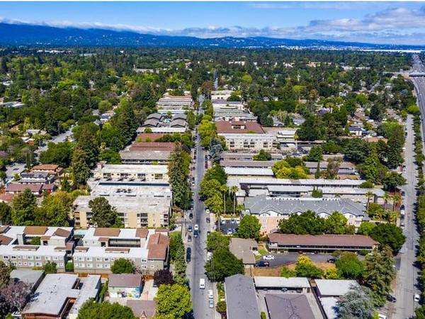 $2,600 / 1hab - 623ft2 - Gestión en el lugar, comunidad con control de acceso, chimenea (palo alto)63847331084801121
