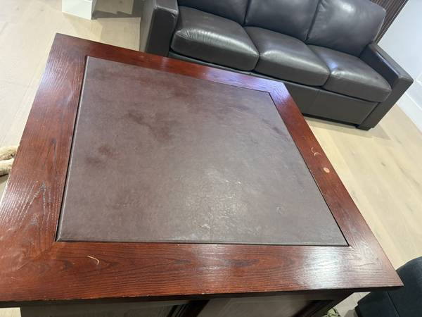 Coffee Table with 4 Stools and a side table 1