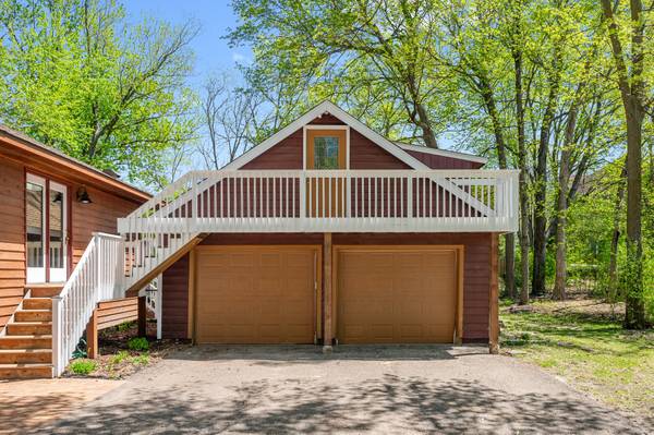 $639,900 / 4br - 2528ft2 - Renovated 4 bed 3 bath on 1/2 acre lot Open house 10/11 1-3 pm (Excelsior)64003958142594122