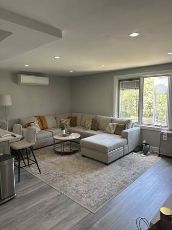 $2,000 Fully Furnished Room in Beautiful Sunny Astoria Apartment (Astoria)63862609616003120