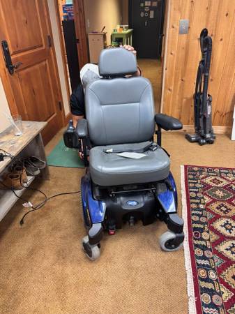 Invacare Proton M91 SureStep Power Wheelchair 1