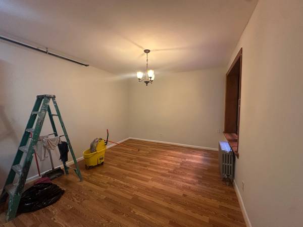 $2,100 / 1br - 1 bedroom 1 bath. Great area! (Midwood @Kingshway B & Q)63995823629570124