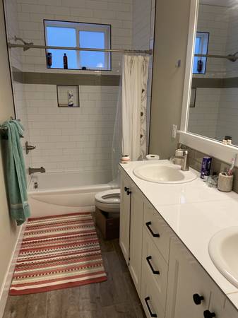 $850 / 4br - 2700ft2 - Private room for Nov till february, Monthly contract (Portland)64218946554627122