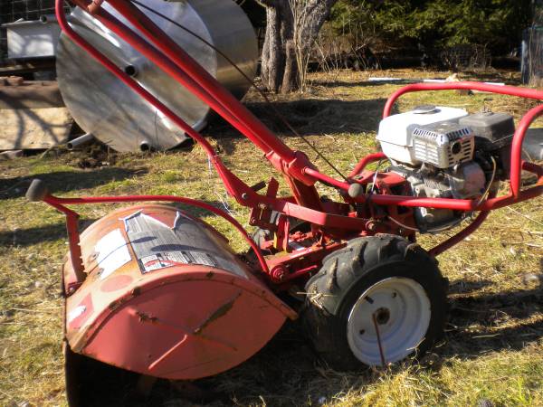 Troy-Bilt Horse Tiller w/ 5 HP Honda 1