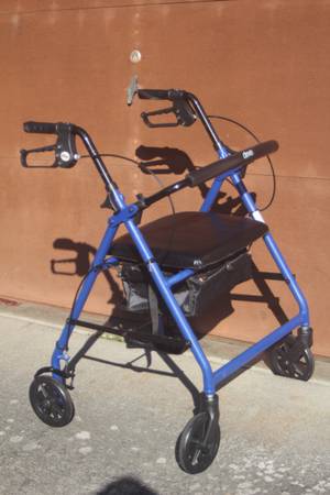 Drive Mobility Rollator / Walker with Seat 1