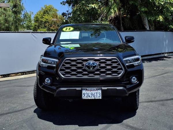 Tacoma Toyota 2023 certificado Negro *¡Precio especial!* - $39,989 (1000 OAKS / LOS ÁNGELES Y VENTURA)63623879160835121