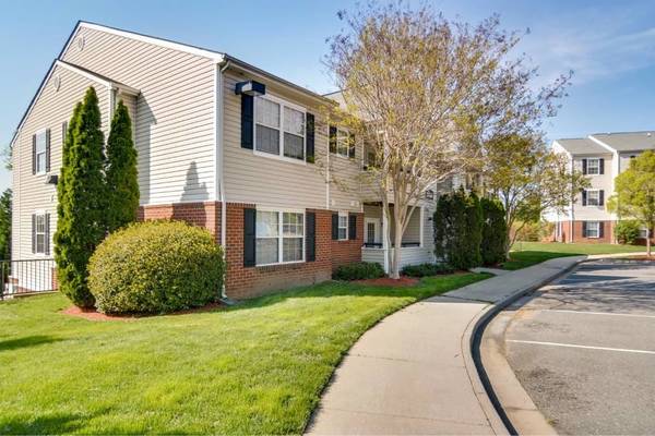 $1,559 / 3br - 1274ft2 - Great move-in special! Don't wait. This 3 Bed, 2 bath will go fast! (Richmond)64027111656833123