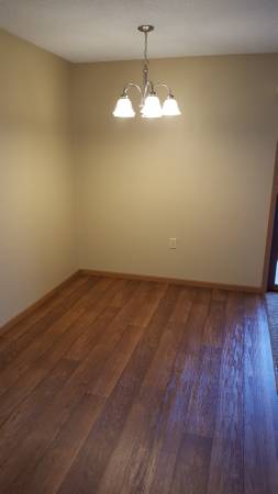 $995 / 2br - Modern 2-Bedroom Apartment in West End Dubuque (Dubuque)63800890235139124