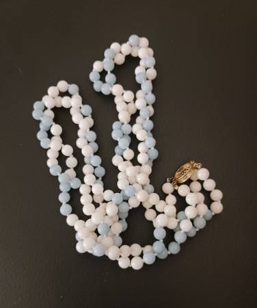 Collares de cuentas de vidrio - $14 (Palmdale)63471261537667121