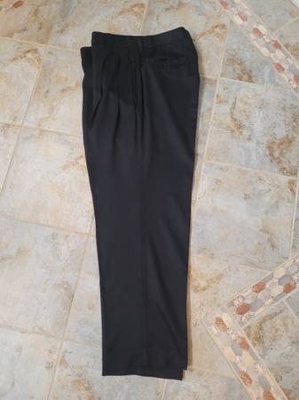 Tommy Bahama Pants - size 34 1