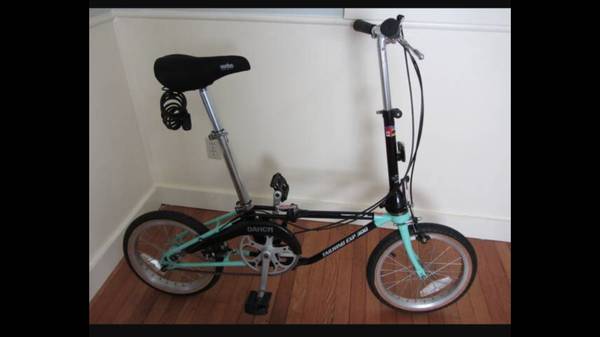 Dahon Tailwind EXP 300 Folding Bike 1