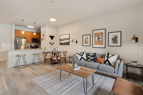 $3,959 / 2br - 1147ft2 - Loft Floor Plans Available, Clubroom, Ceiling Fan (200 Broad St, Stamford, CT)64010164951811122