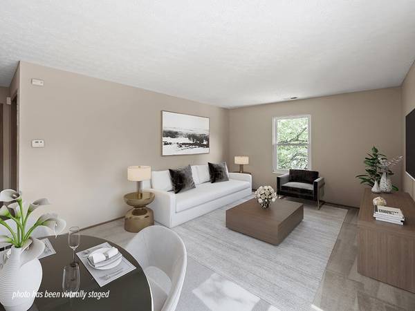 $1,281 / 2br - 1100ft2 - Package Receiving, Large Closets, High Speed Internet (McMillen Woods)63615786449027122